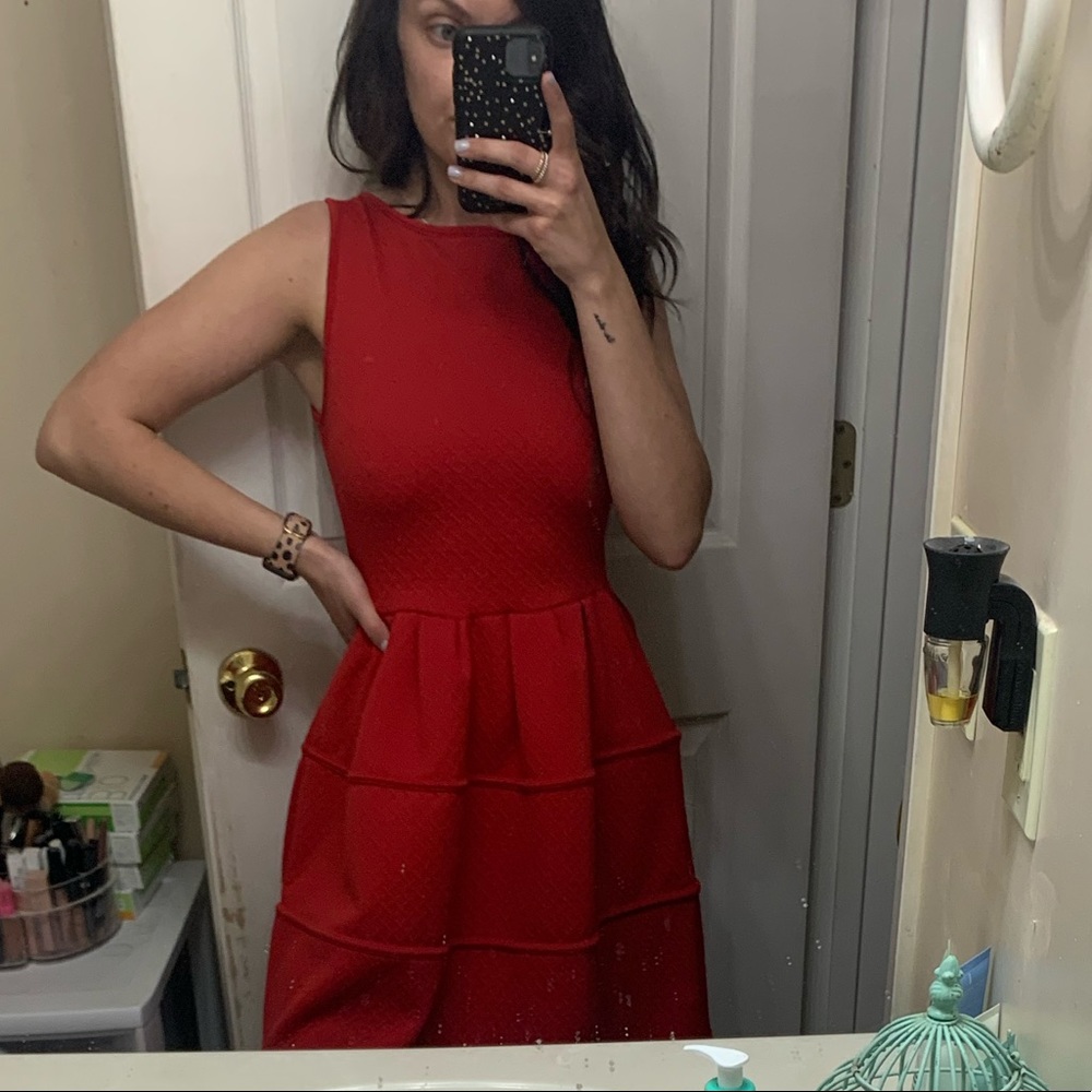 Super flattering red dress